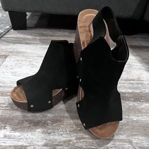 Black wedge sandals